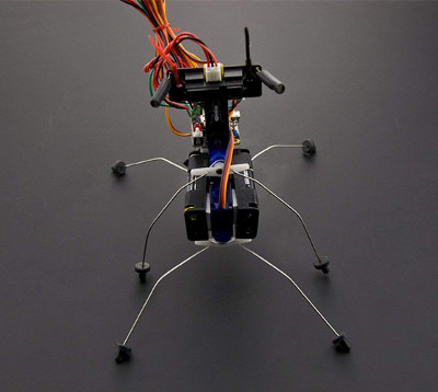 Kit Insectbot Hexa robot, compatibile con Arduino/iOS. Realizzabili funzioni di movimento avanti e indietro, girare, evitare ostacoli 